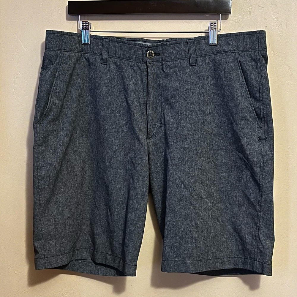 Under Armour - Men’s - Shorts - Loose Fit - Size 40 - Men - HeatGear - UA